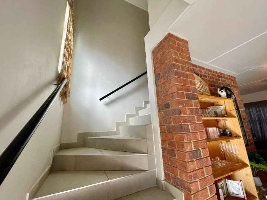 2 Bedroom Property for Sale in Potchefstroom North West